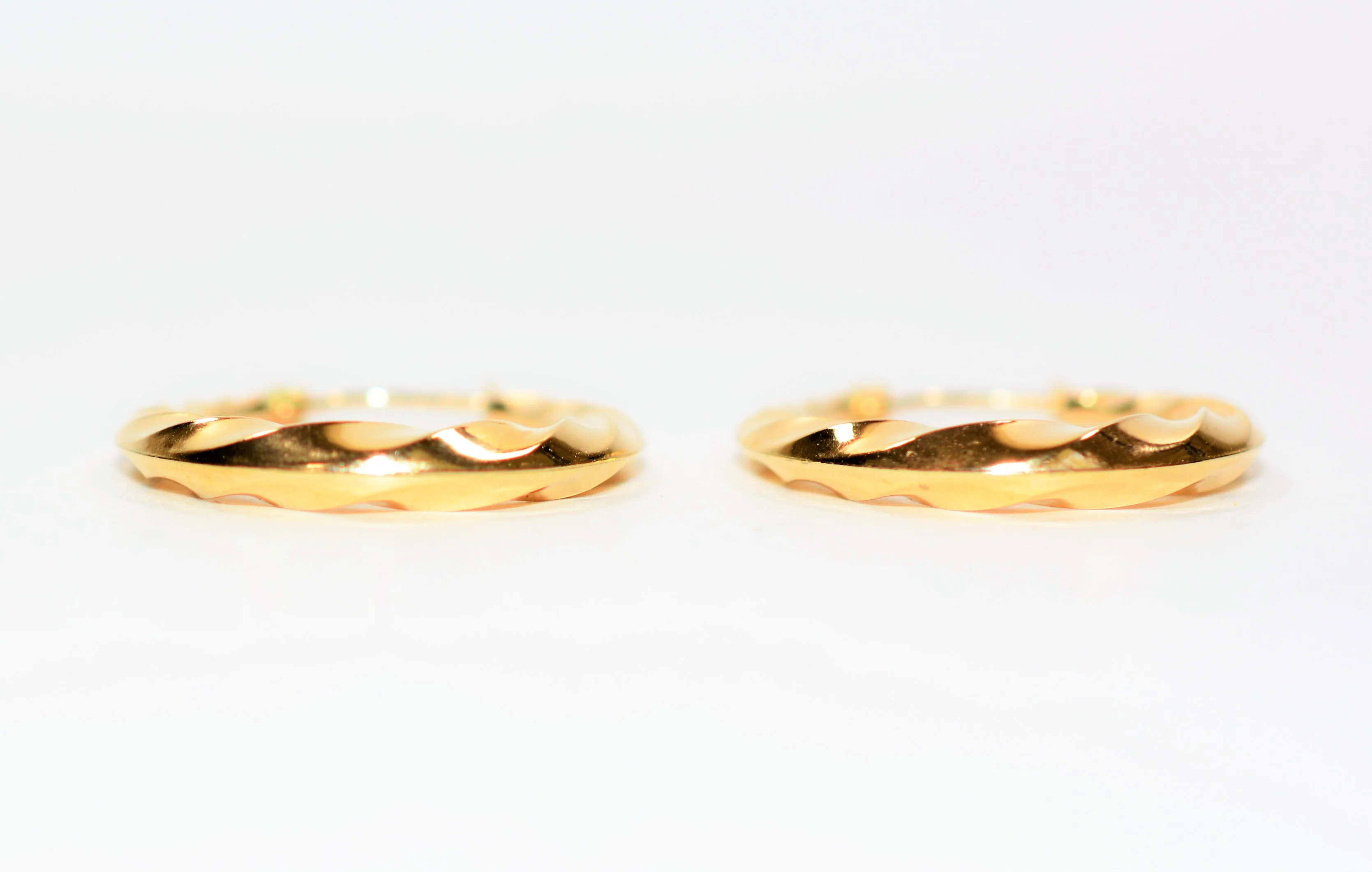 14K Solid Gold 23.50mm Hoop Earrings Gold Hoops Gold Earrings Door Knocker Hoops Statement Vintage Earrings Estate Earrings Vintage Jewelry Jewellery - Image 3
