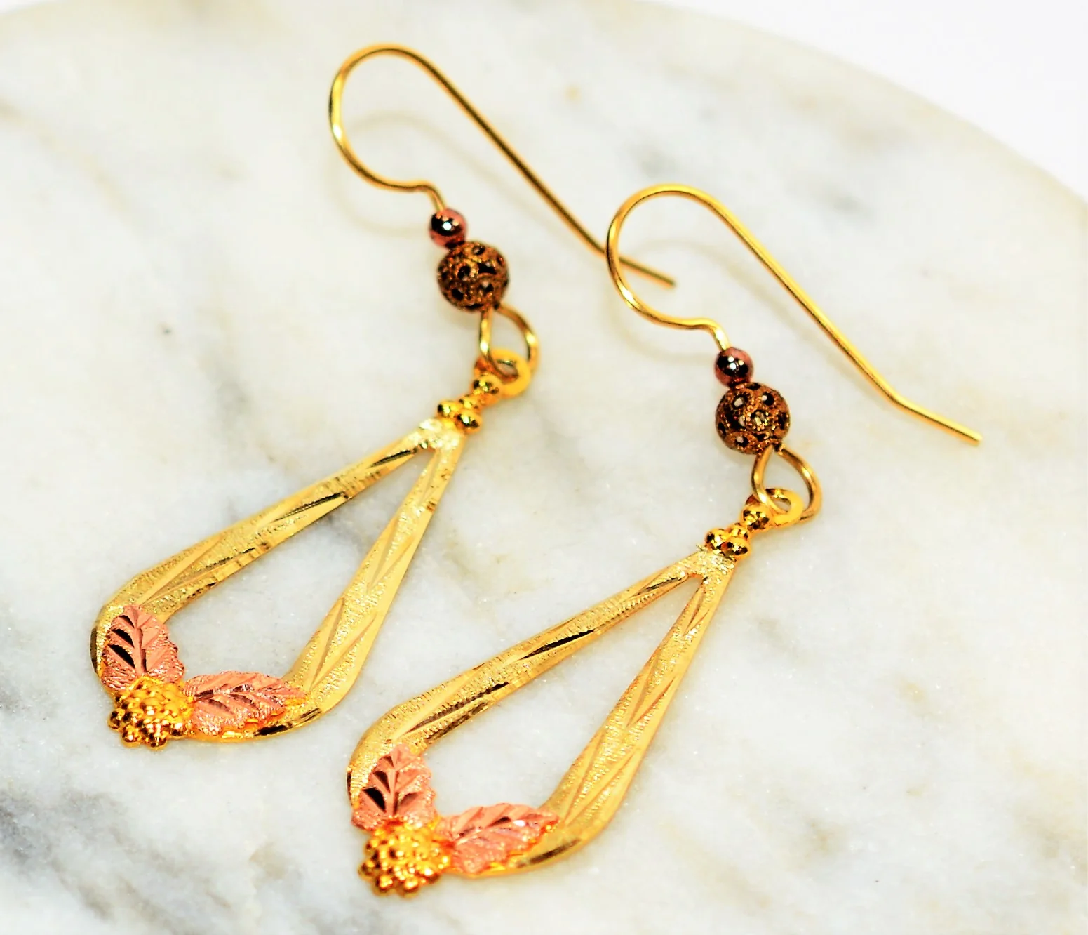 Black Hills Gold Earrings 10K Solid Gold Leaf Earrings Tri-Color Earrings South Dakota Earrings American Earrings Vintage Earrings Estate - Image 6