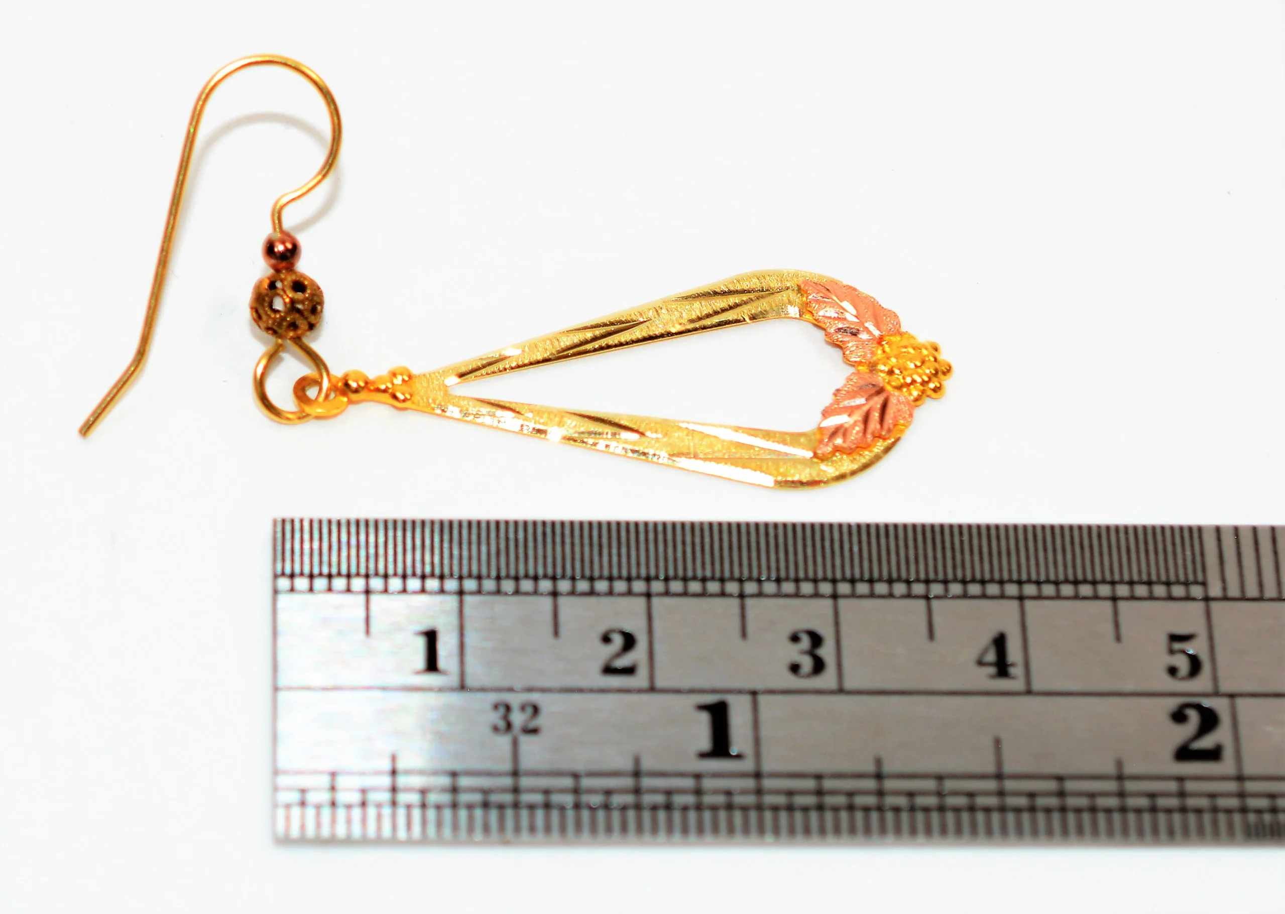 Black Hills Gold Earrings 10K Solid Gold Leaf Earrings Tri-Color Earrings South Dakota Earrings American Earrings Vintage Earrings Estate - Image 8