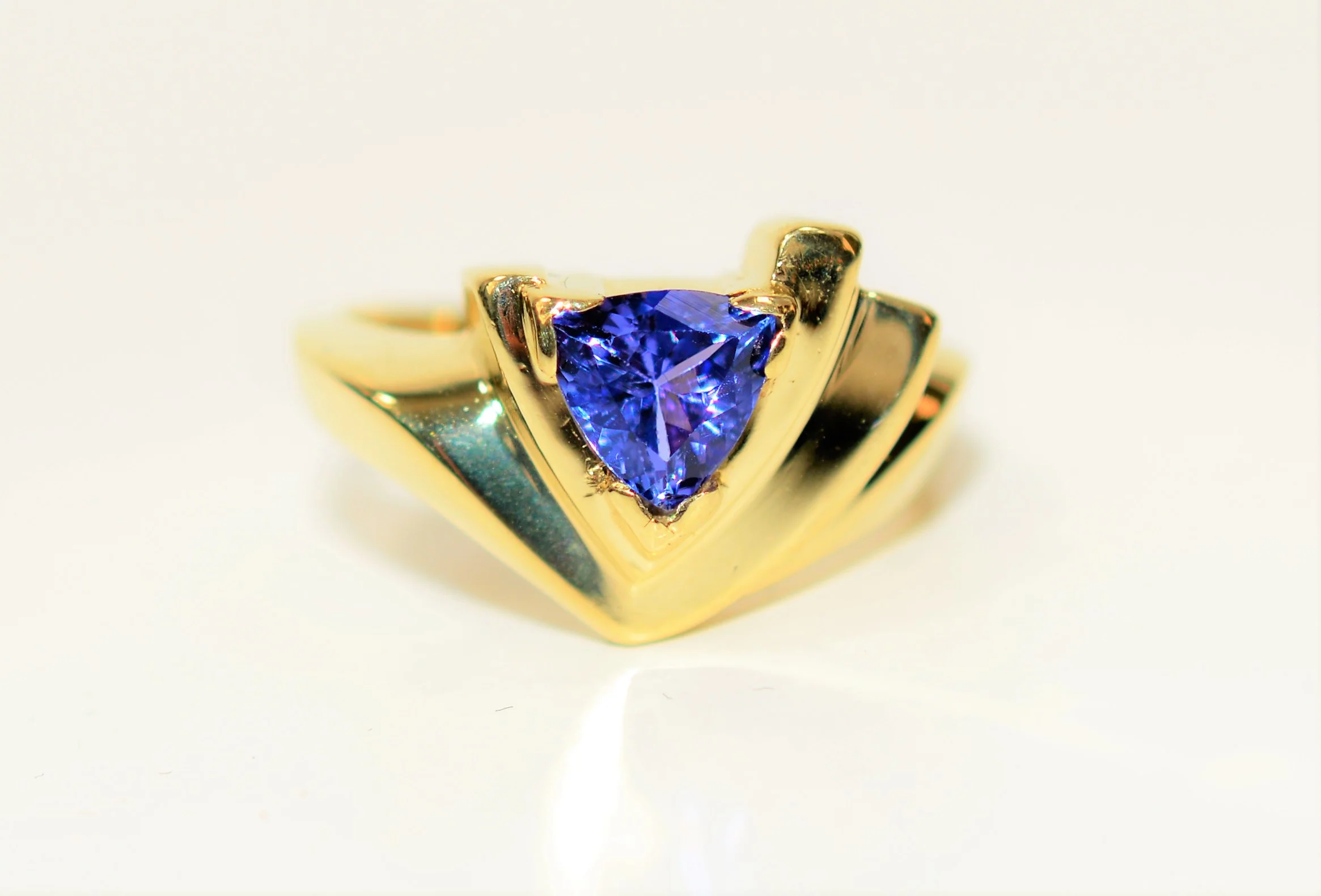 Natural Tanzanite Ring 14K Solid Gold .88ct Solitaire Ring Trillion Ring Gemstone Ring December Birthstone Ring Women's Ring Vintage Ring