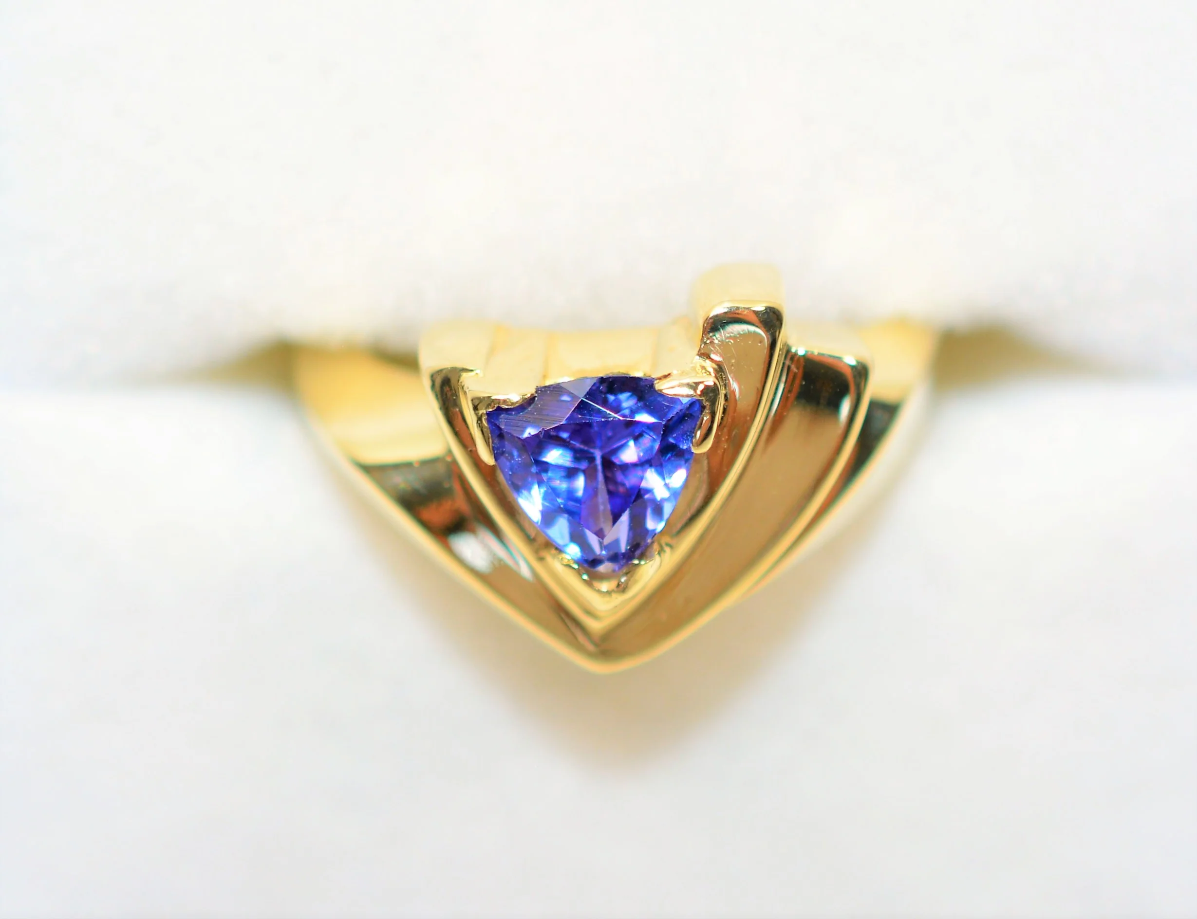 Natural Tanzanite Ring 14K Solid Gold .88ct Solitaire Ring Trillion Ring Gemstone Ring December Birthstone Ring Women's Ring Vintage Ring - Image 5